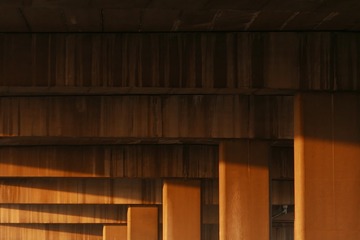 36587