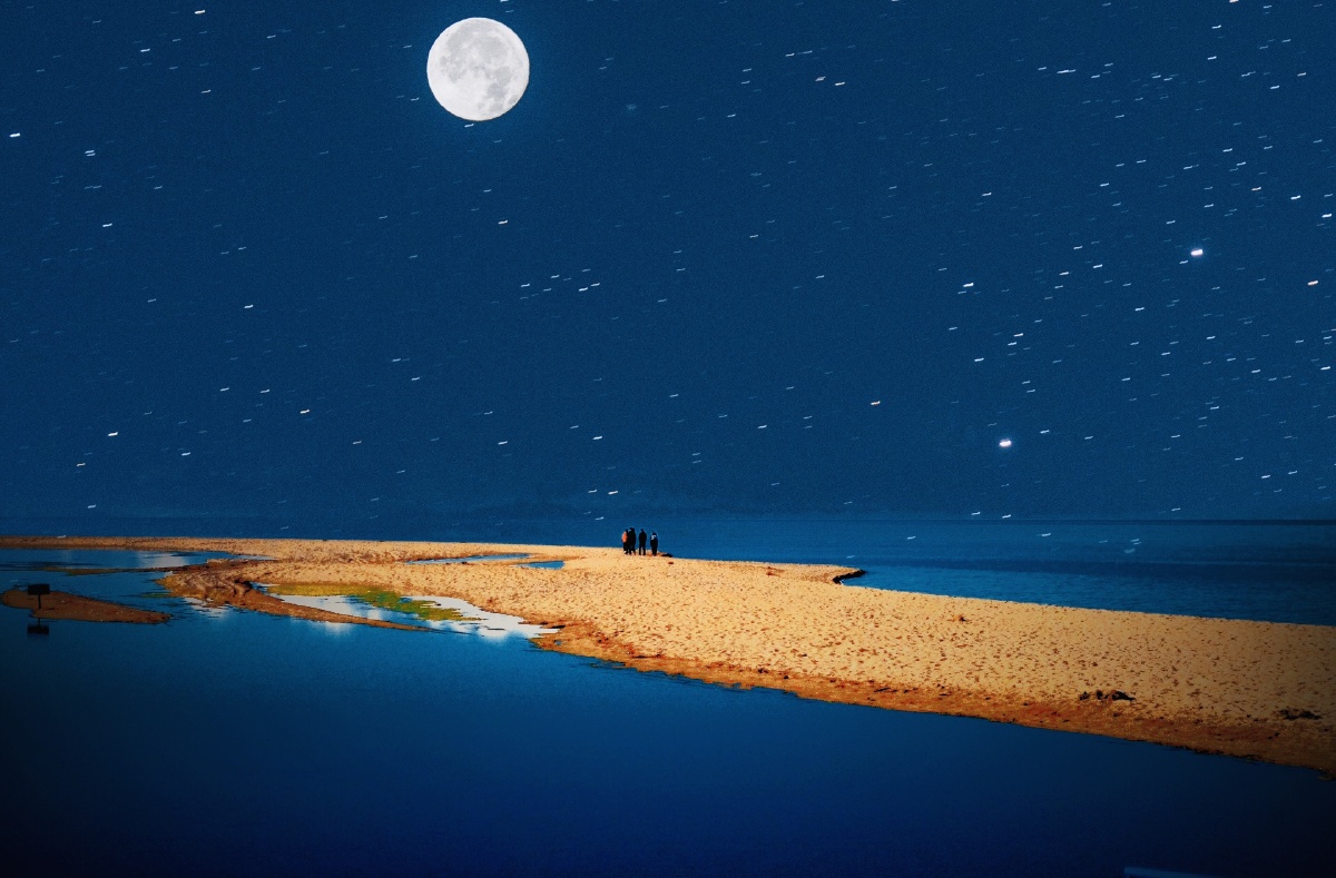 快来当第一个打赏的人吧中秋#赏月#海上月亮#圆月分享超级月亮我们都