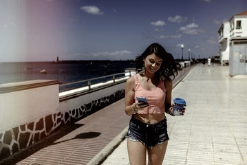 047D1D5A-9218-4BA2-B02F-78DF02E526BD/L0/001