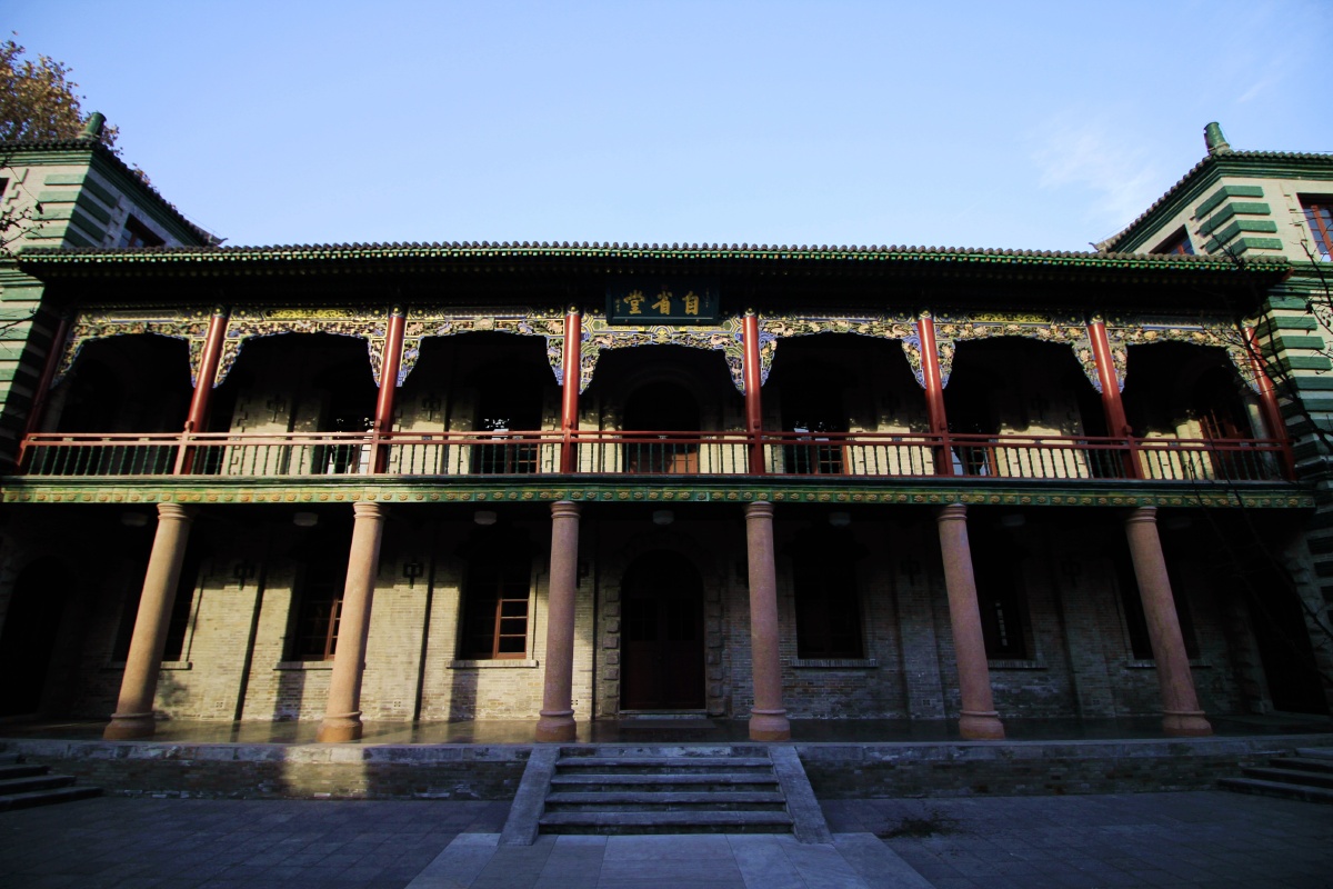 北宋以前,这里是晋文公重耳庙,明永乐年间置山西巡抚衙门至清代.