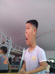 207832