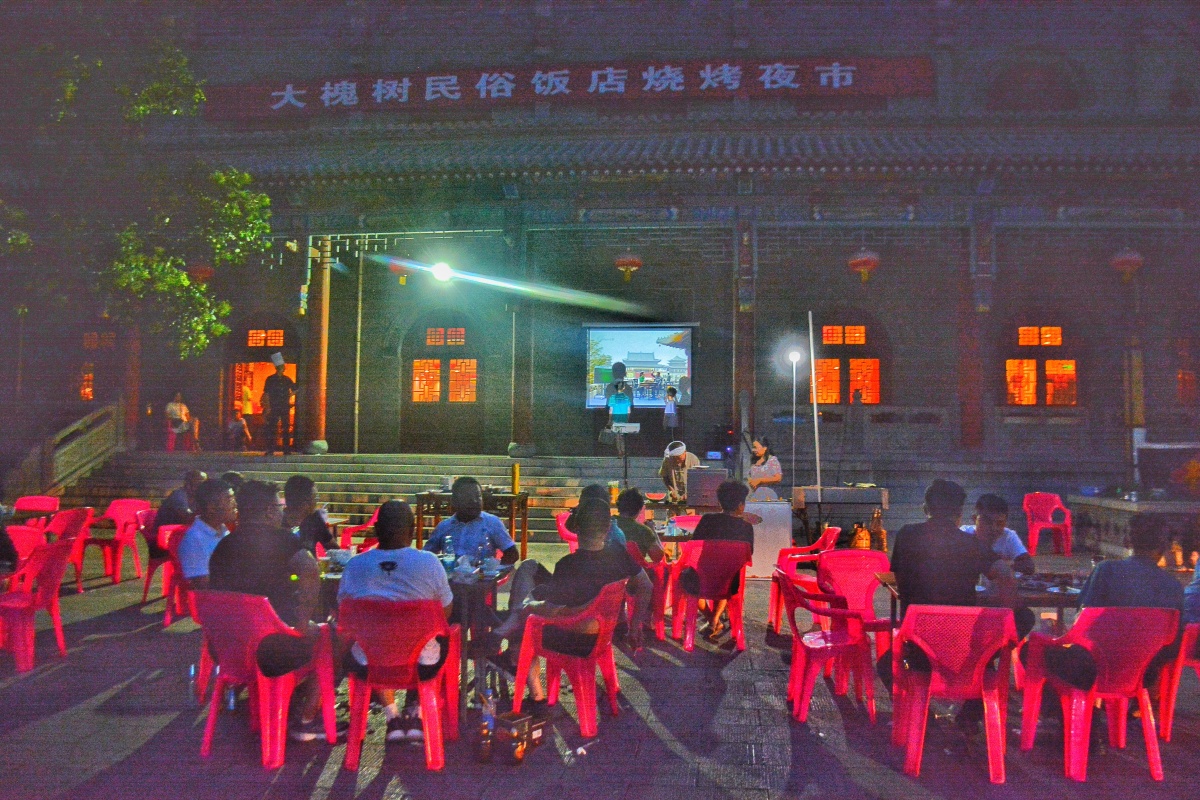 夜市烧烤摊
