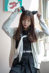 001