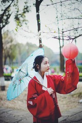 1860813