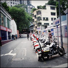 一排警车
