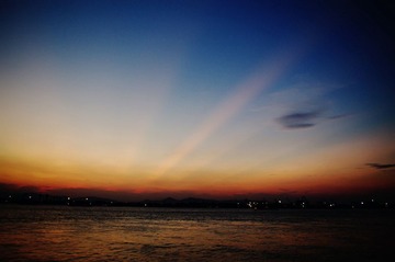 南京轮渡的夕阳