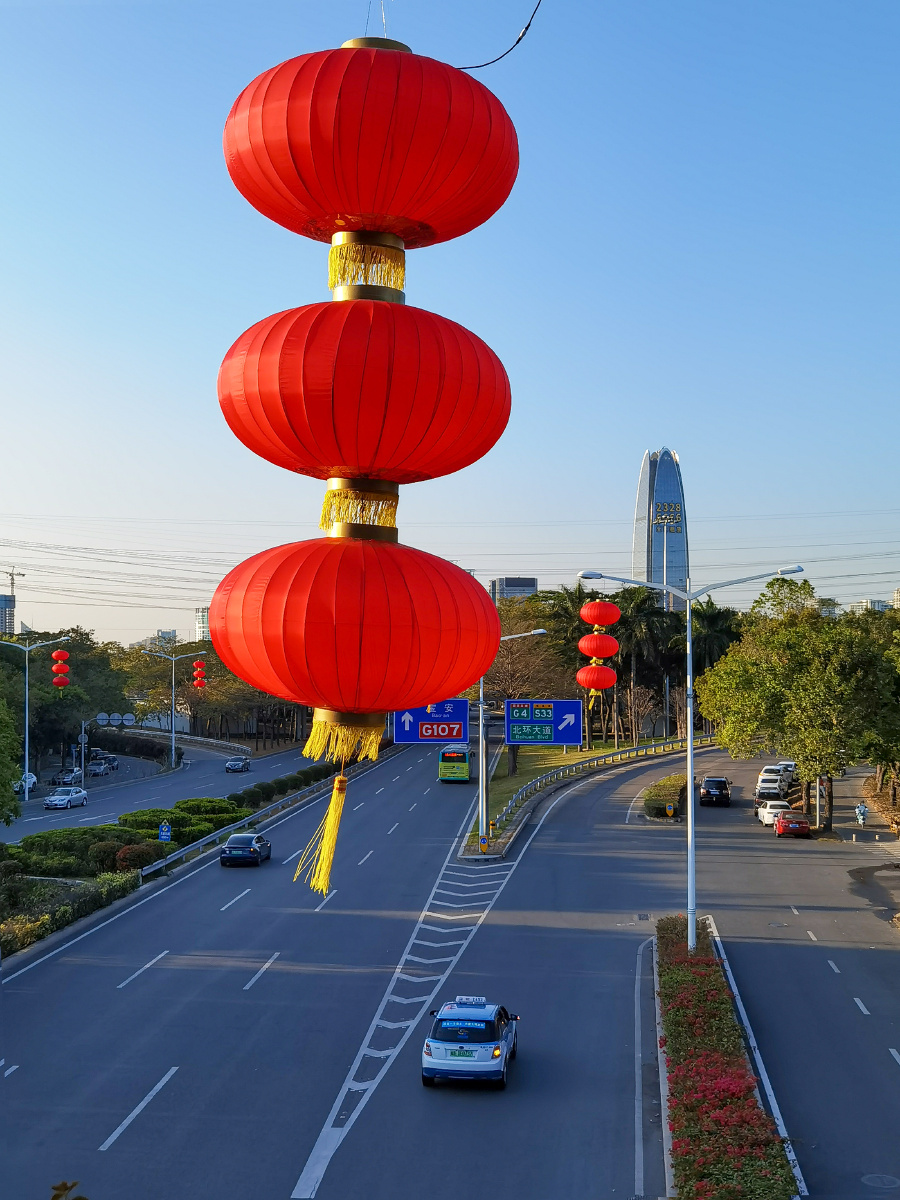 灯笼高挂迎新春