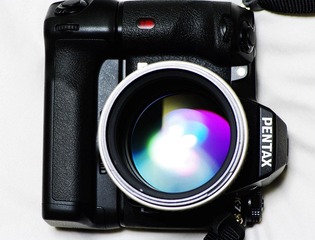 85mm/1.4 + K7