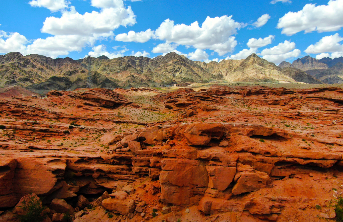 乌拉特后旗青山镇丹霞地貌 - liuwei77997 - 图虫