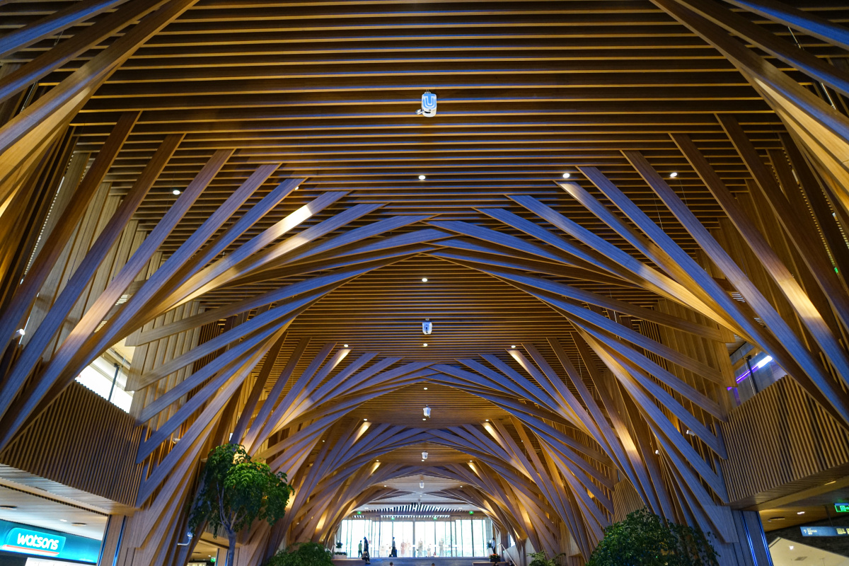 郑州电视塔木色购物中心