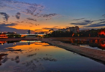 夕照古城