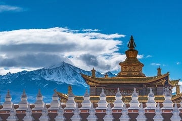 塔公寺-雅拉雪山