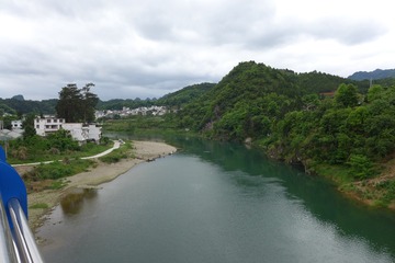 BB5B1399-2E8C-47A5-B066-111DFBA962C6/L0/001