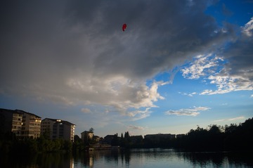 1078245