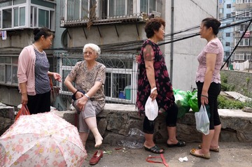 P1000077_