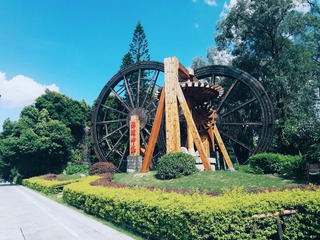 407255