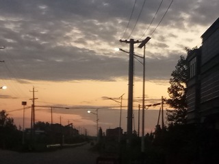 100122