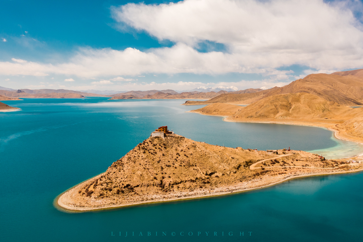 西藏世界第三极羊湖西藏三大圣湖之一