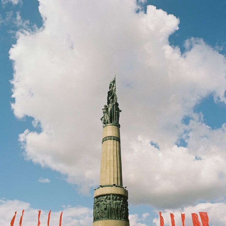 3<br />
