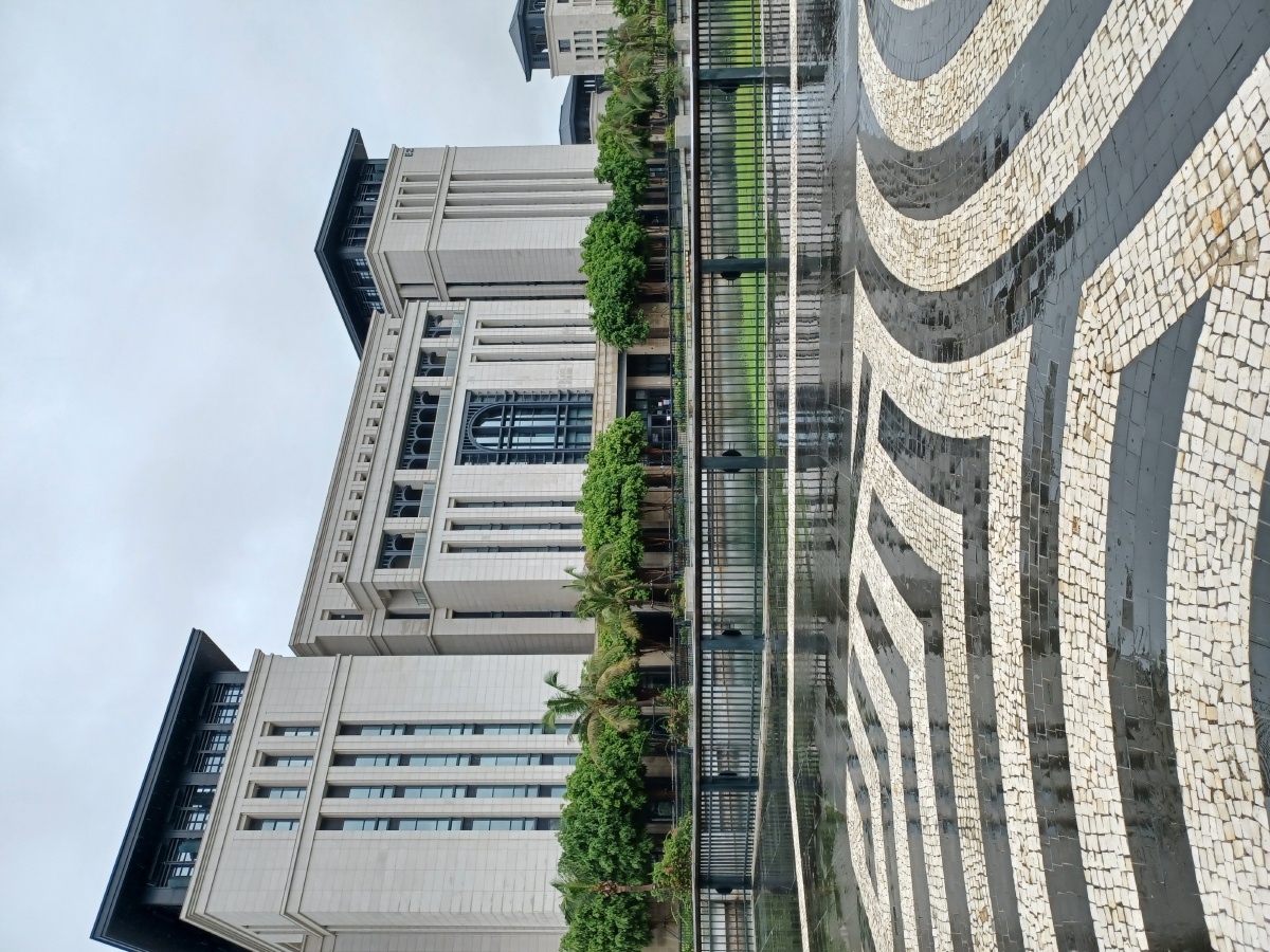 雨后的澳门大学