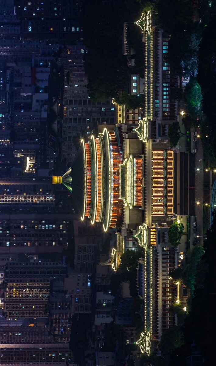 重庆市人民大礼堂建于上世纪五十年代被评为上世纪亚洲经典建筑之一