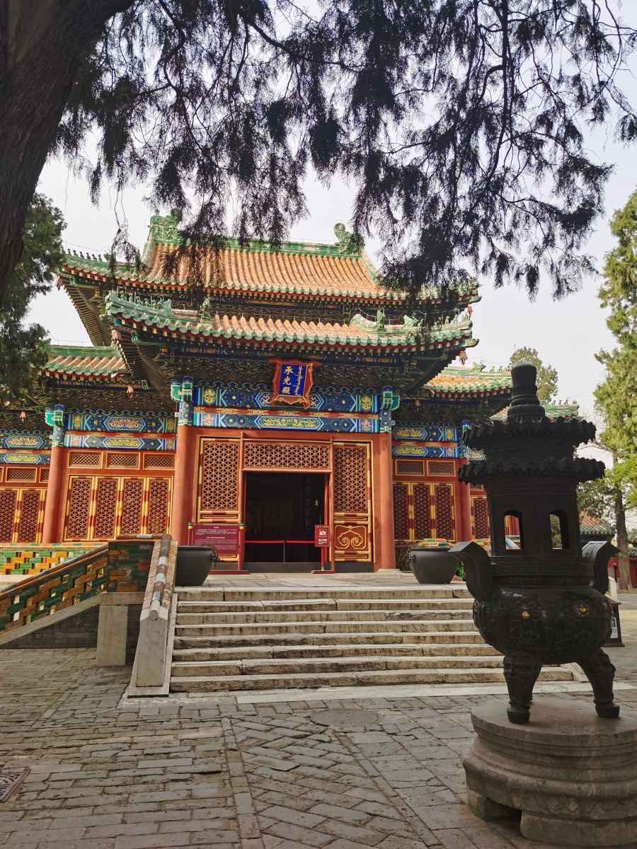 北京北海公园团城承光殿