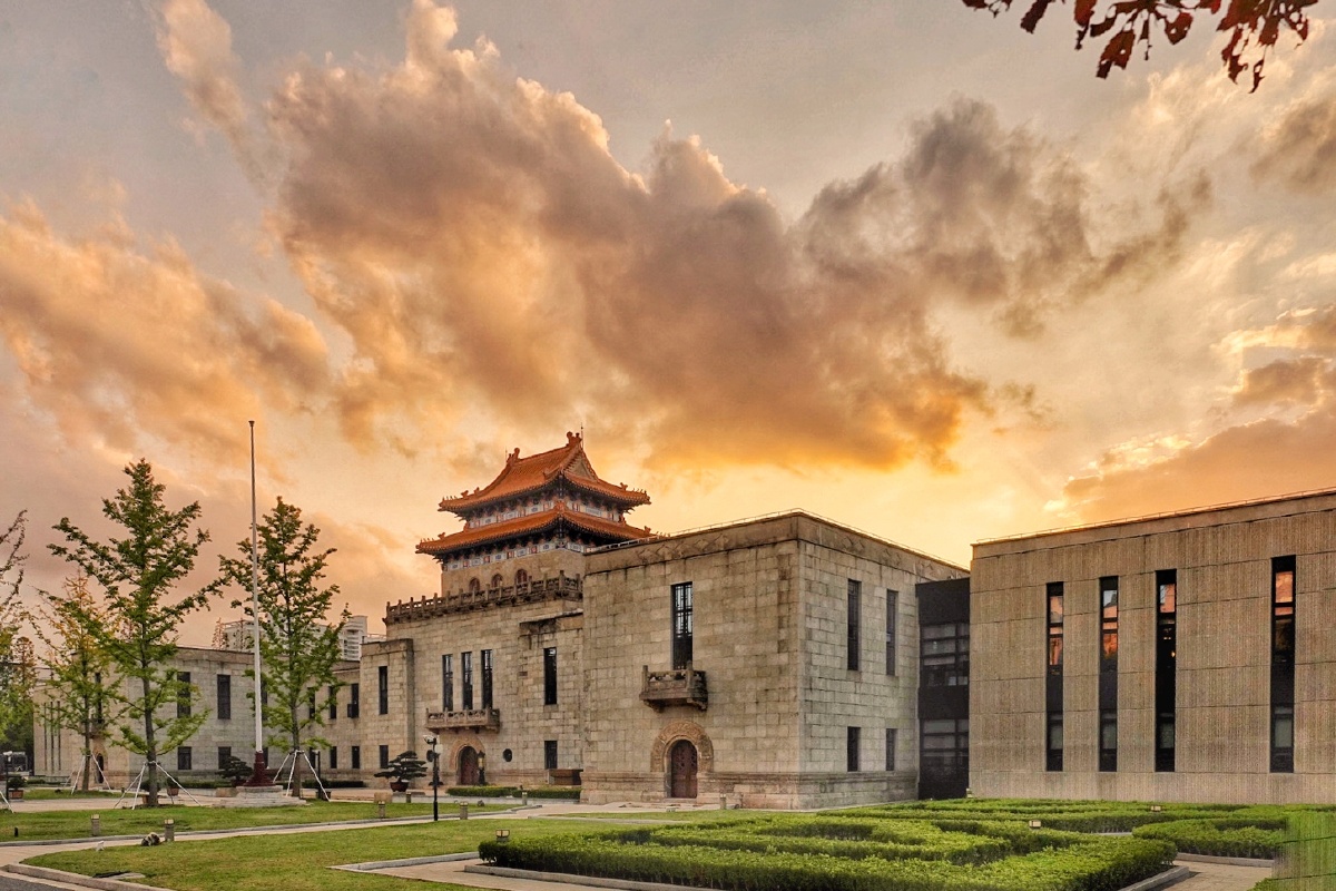 暮光之城旧上海市图书馆现杨浦图书馆19342020摄于10月10日参阅https
