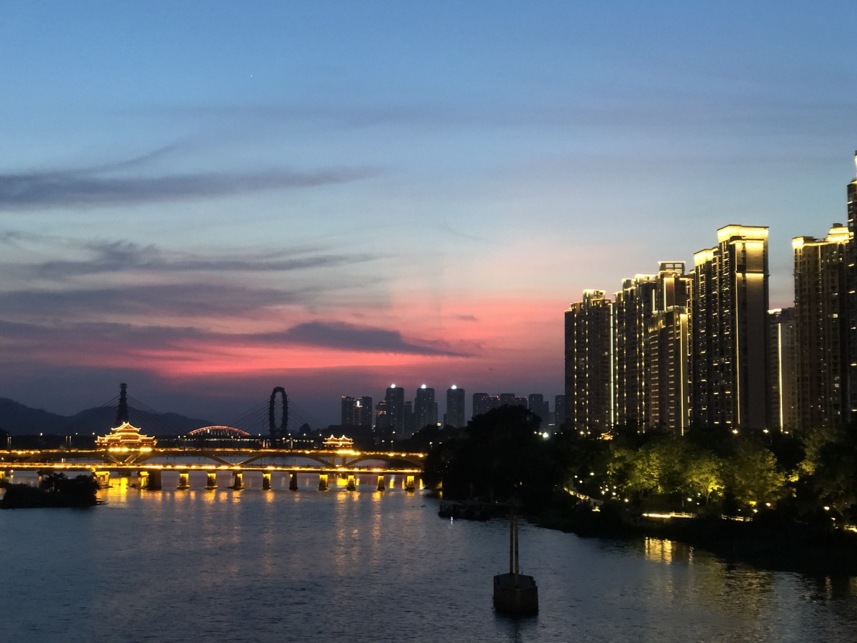 优美的风景总是在那离别的时刻