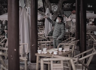 6D3221C4-4368-4404-883B-0FA57AE95CC3/L0/001