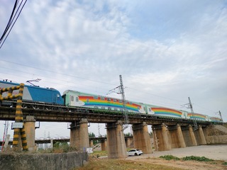 1000037402