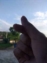 385821