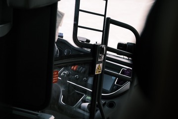 D6A6D861-E02D-41D2-BB55-CAB7FB3D277B/L0/001