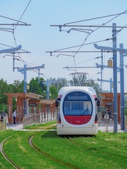 137757
