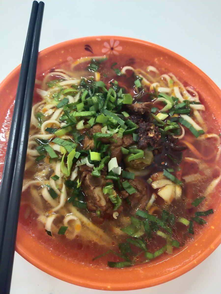 大学食堂鸡肉面