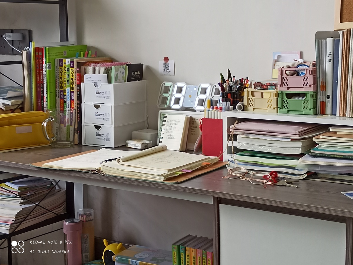 学生党的温馨小书桌