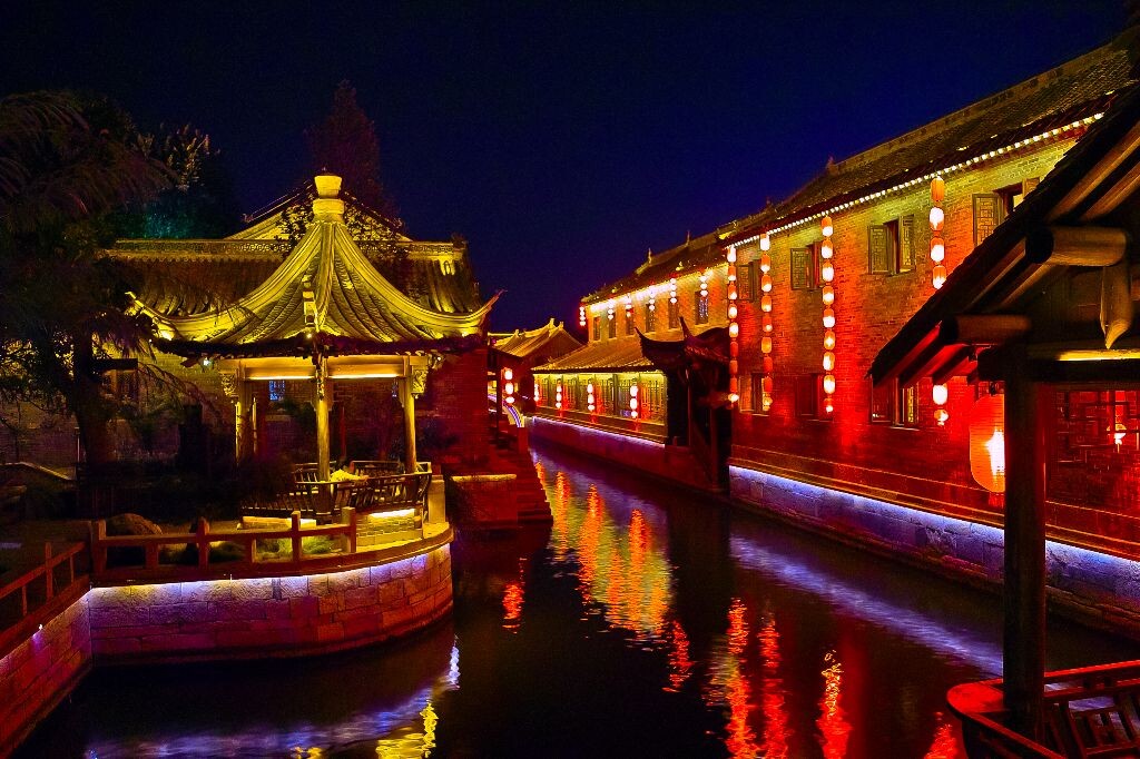 台儿庄古城夜景1