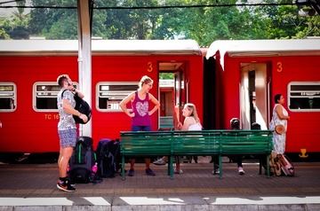 7DAE0507-6CB8-429F-86DA-744705E8ACA0/L0/001