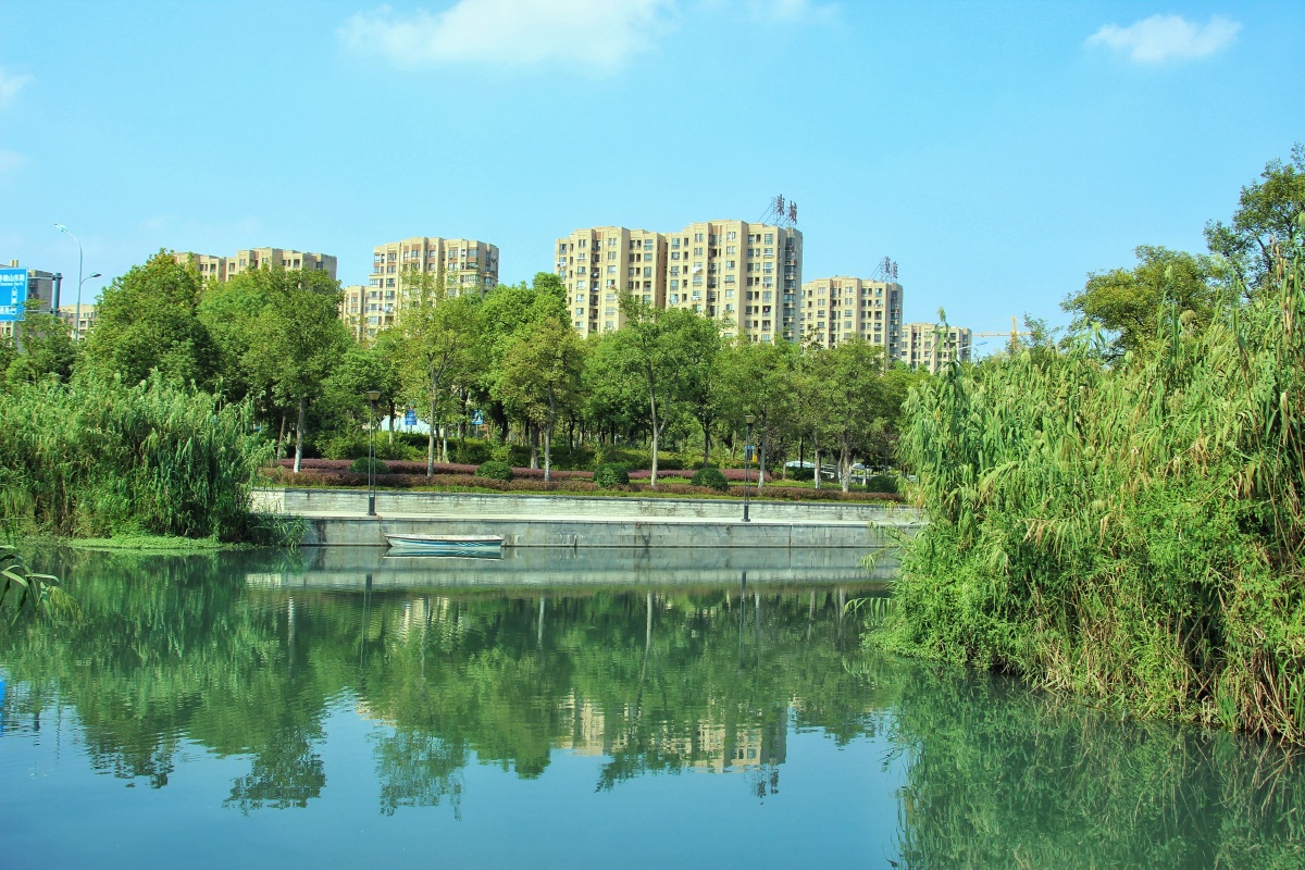 芜湖,中央公园碧水蓝天. - 浪静海宁 - 图虫