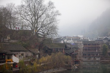 边城晨雾（2）