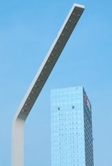 1000081733