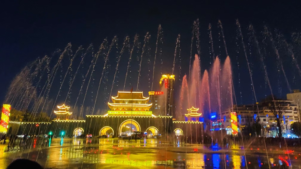 南城门曲靖城的地标性建筑