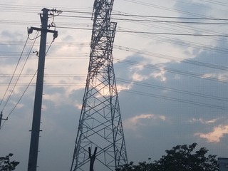 1586684