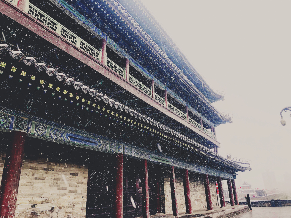 西安人滴城墙下是西安人滴火车,西安人不管到哪都不能不吃泡馍04