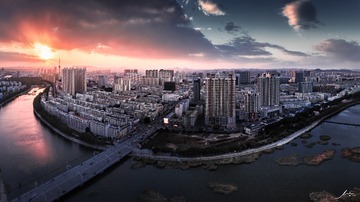 小城霞光