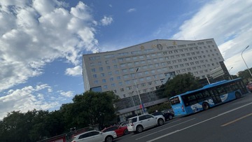 12966922-1F1D-453B-A44E-371893EFD758/L0/001