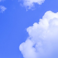 56983