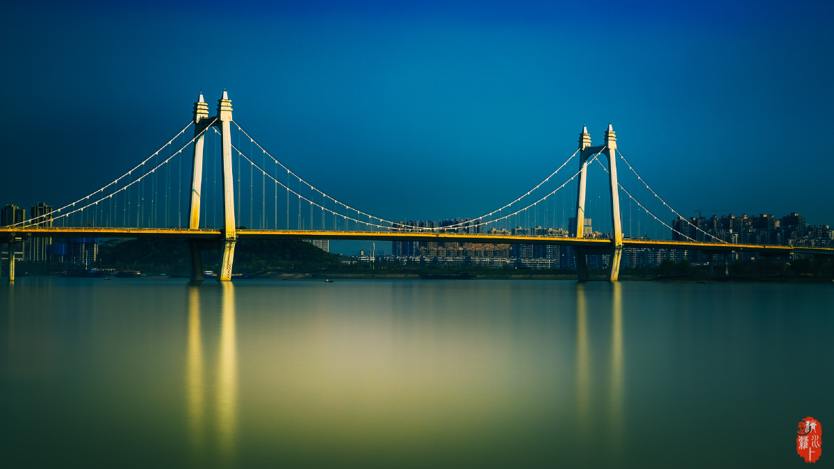 宁静空间摄于湖南长沙湘江三叉戟大桥