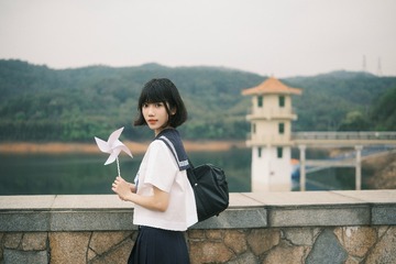 001