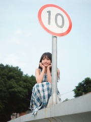 001