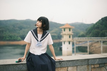 001